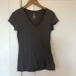 G21 womens gray v-neck t-shirt